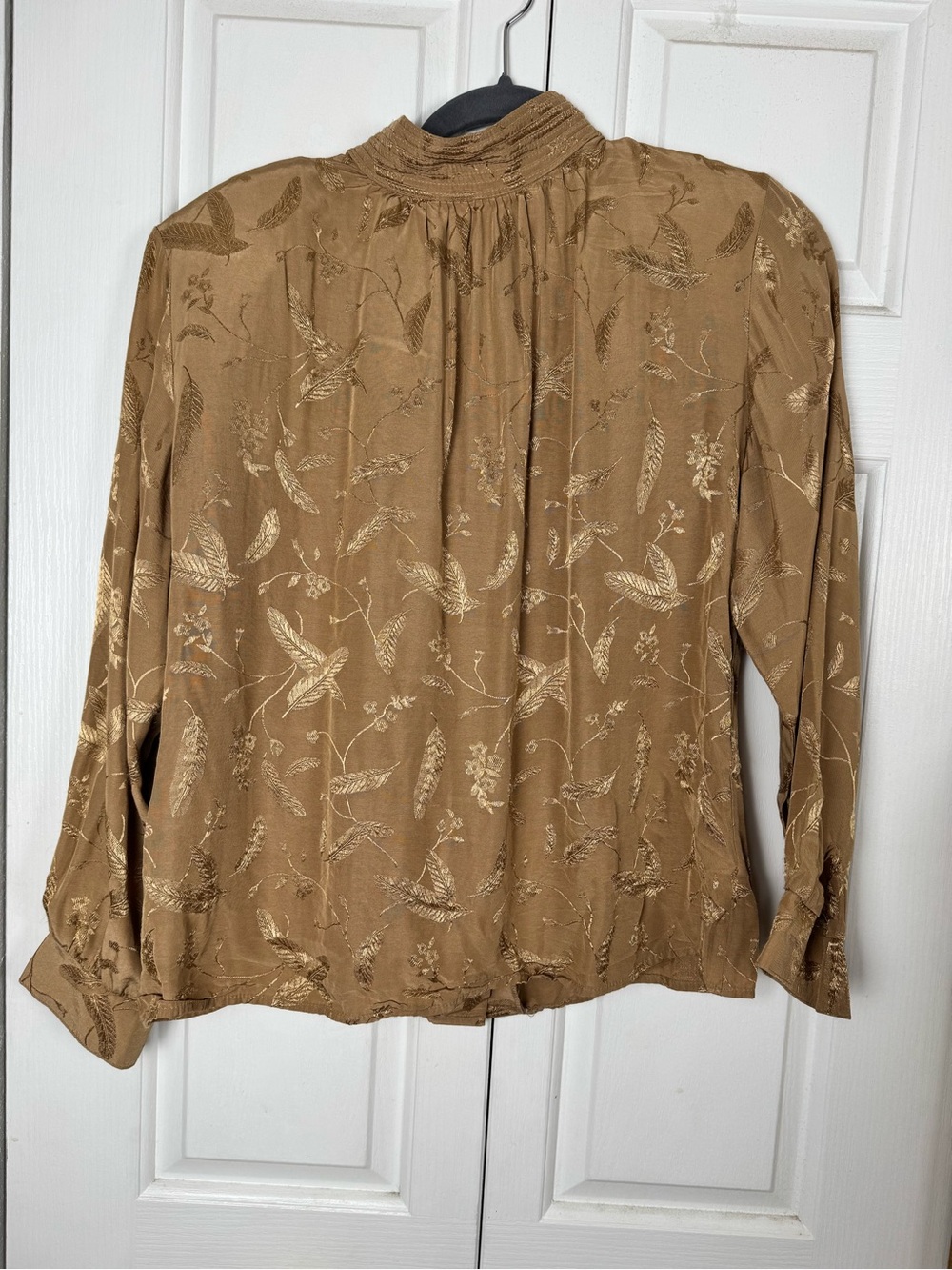 Women’s Vintage Metallic Print Long Sleeve Blouse